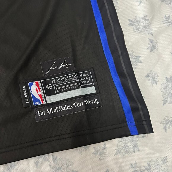 NBA Luka Doncic Dallas Mavericks Navy Statement Edition #77 Jersey - Picture 2 of 6